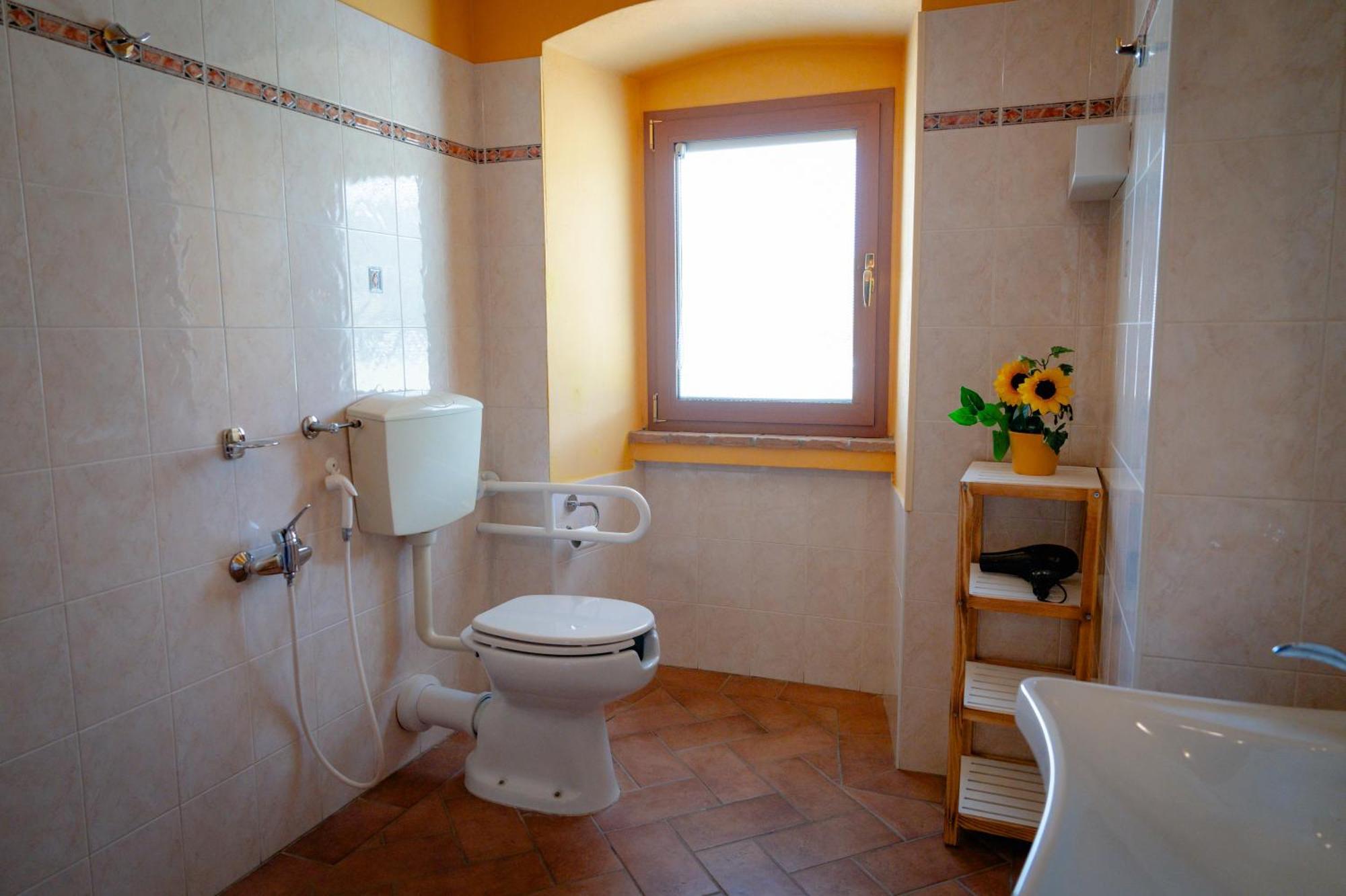 L'Antico Gabbiano B&B Сан-Кашиано-ин-Валь-ди-Пеза Экстерьер фото