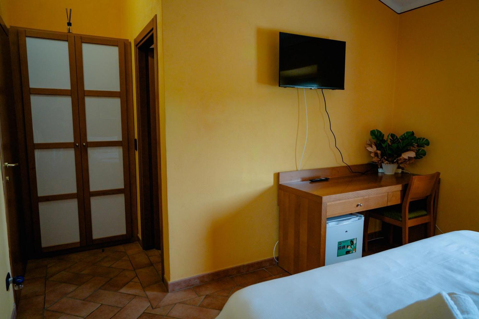 L'Antico Gabbiano B&B Сан-Кашиано-ин-Валь-ди-Пеза Экстерьер фото